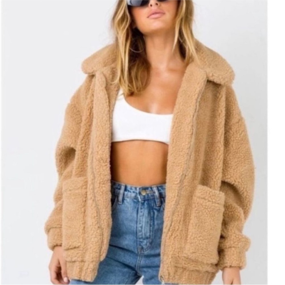 I.AM.GIA Sherpa Coat Oversized Teddy Jacket Size M Blogger Fav Tiktok Viral - Picture 2 of 15